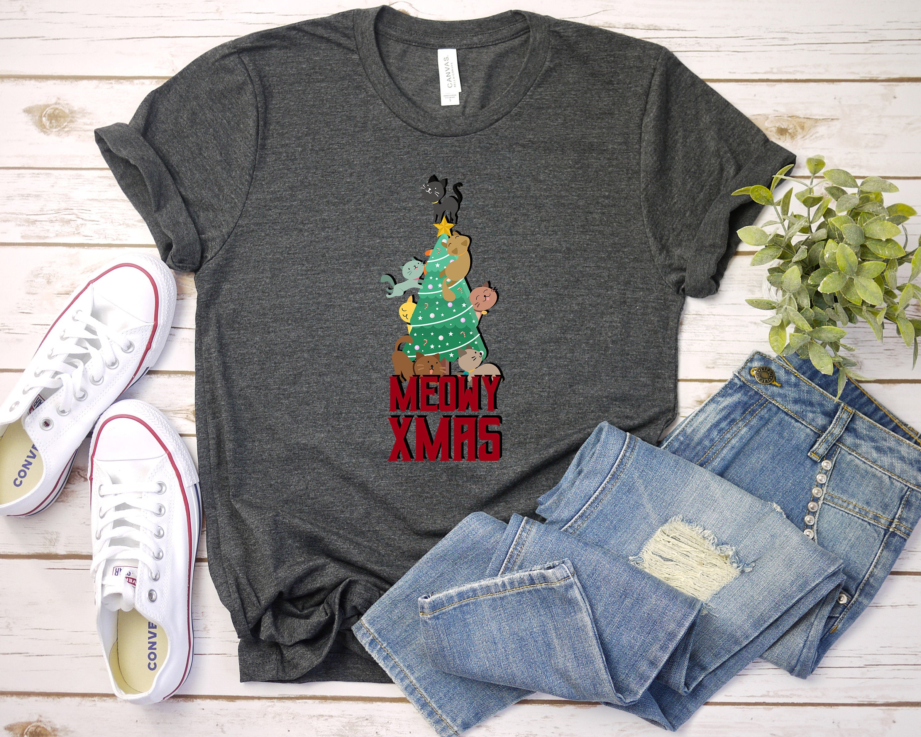 Merry Xmas T-shirt, Cat Christmas Tree Shirt, Cat Owner Xmas Gift, Cute Funny Cat T-shirt, Cat Lovers Christmas Gift, Cat Mom Shirt