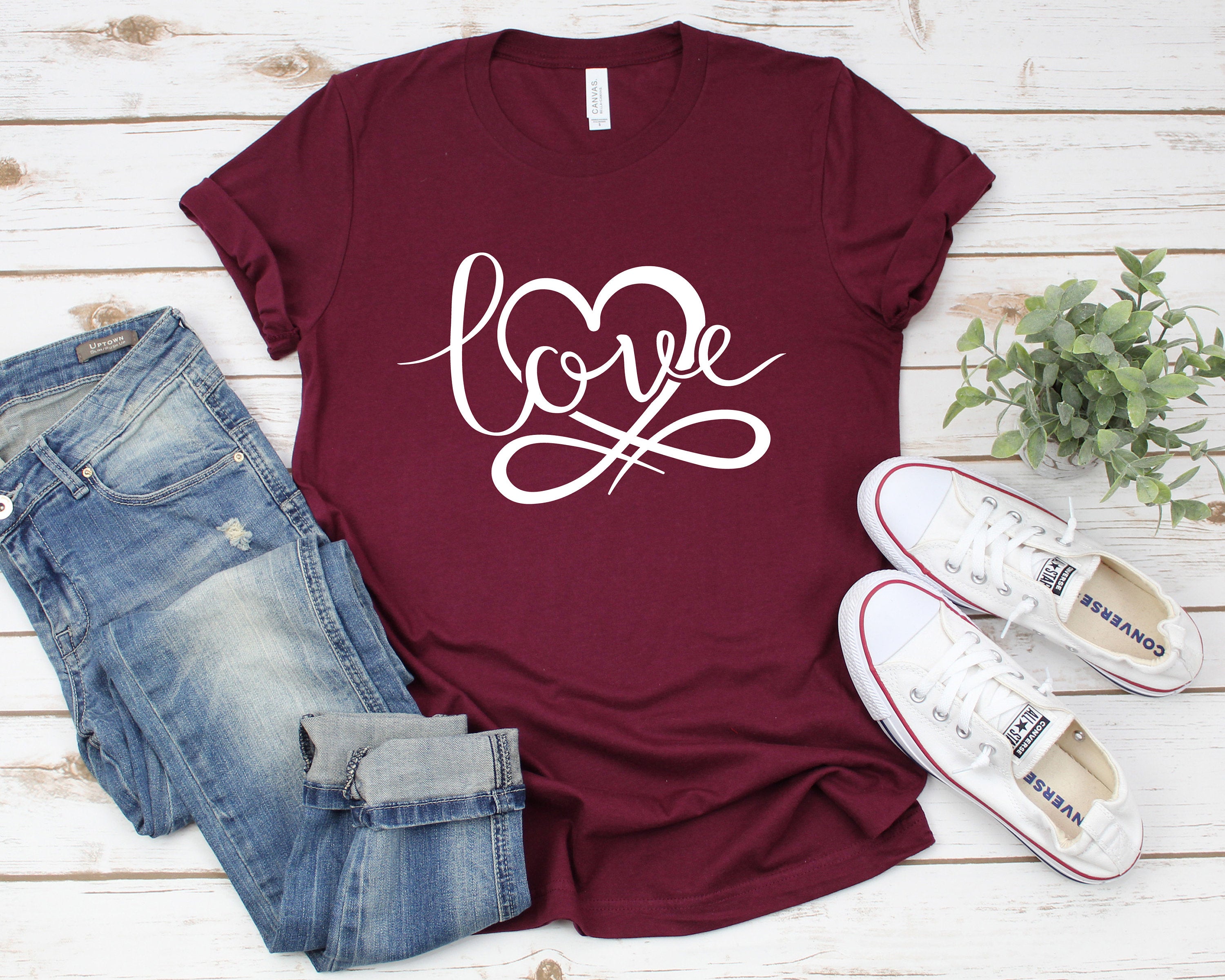 Heart Love Shirt, Valentines Day Shirt, Valentines Day Woman Shirts, Teachers Valentines Day Shirt, Cute Heart T-shirt, Cute Valentine Shirt